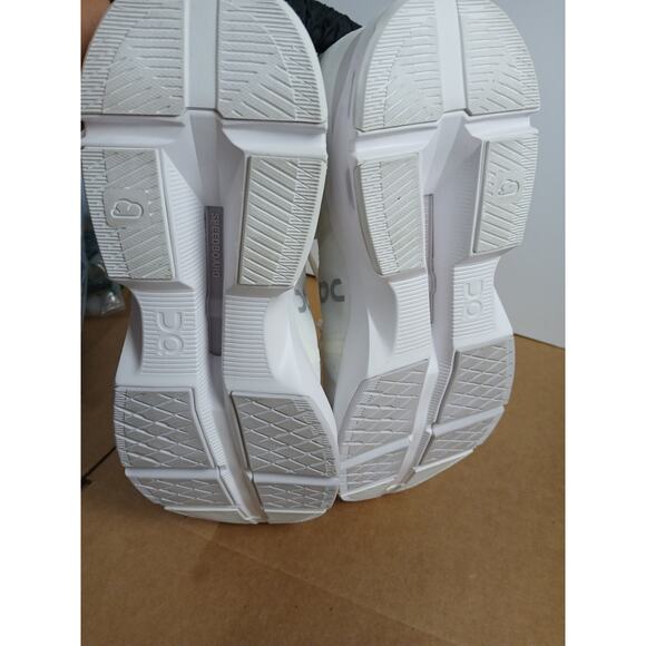 USED On Mens, Cloudpulse White/Frost 12 Medium main image 4